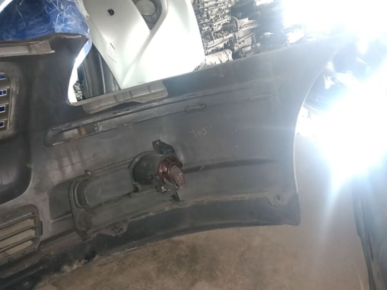 Bumper Toyota Avensis used in Sharjah — photo 9