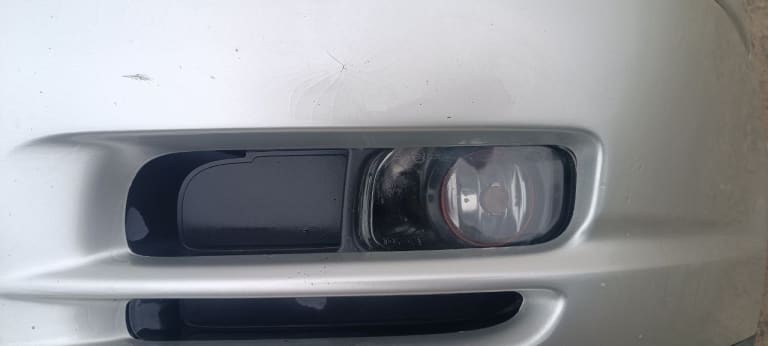 Bumper + Grille + Headlights Toyota Avensis used in Sharjah — photo 2