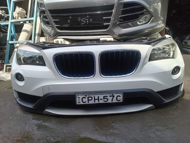 Nose cut BMW X1 used in Sharjah — photo 2