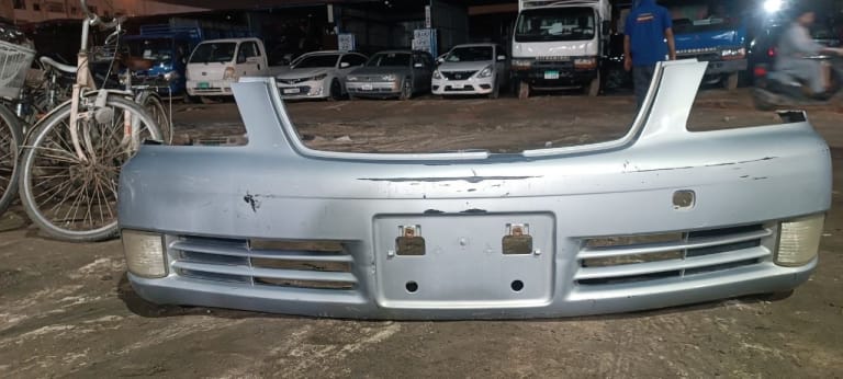 Toyota Crown Бампер передний 