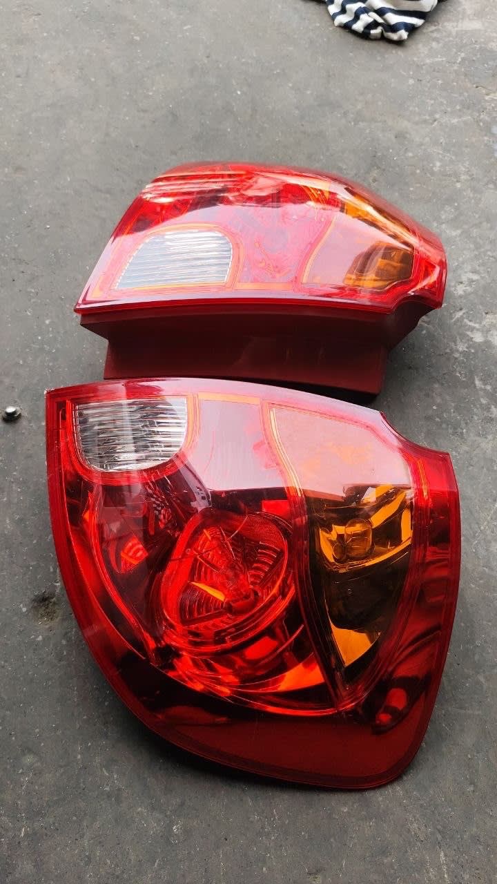 Tail lights Mazda Verisa used in Sharjah — photo 2