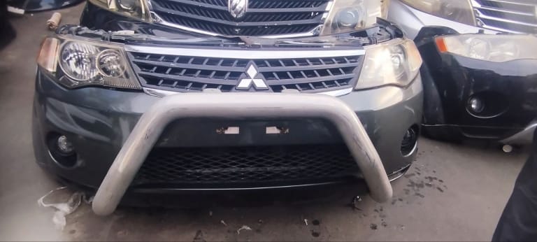 Mitsubishi Outlander Ноускат (доставку обвеса уточняйте)