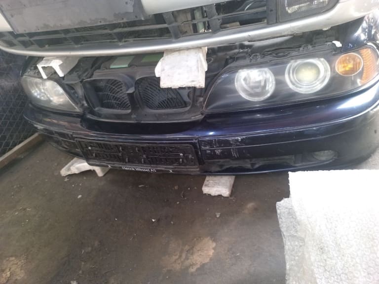 Nose cut BMW 5 Series used in Sharjah — photo 2