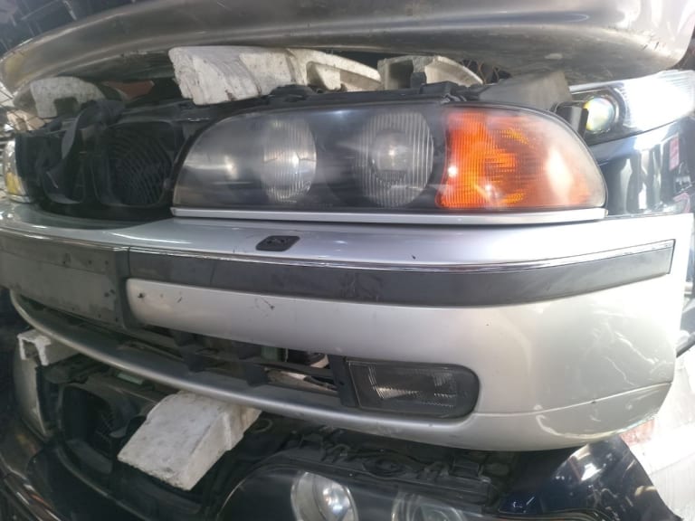 Nose cut BMW 5-Series used in Sharjah — photo 2
