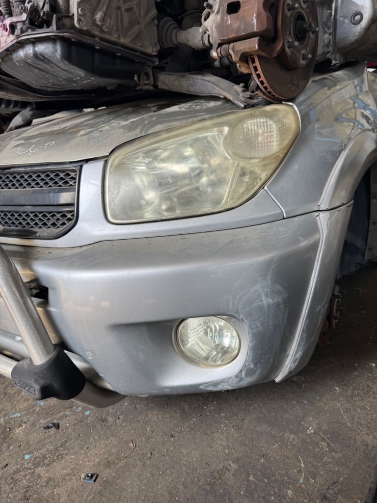 Nose cut Toyota RAV4 used in Sharjah — photo 2