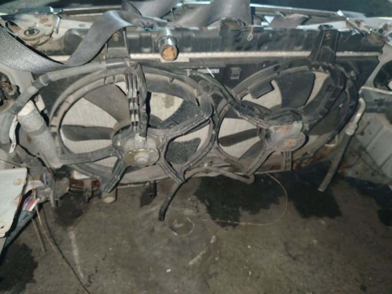 Nose cut Nissan Sunny used in Sharjah — photo 7