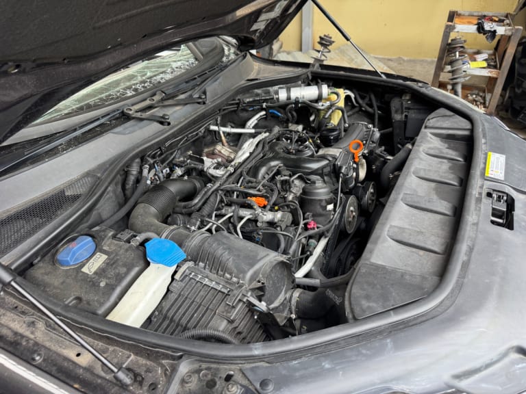 Engine Audi CRC used in Sharjah — photo 2