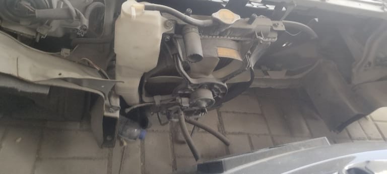 Nose cut Toyota Duet used in Sharjah — photo 4