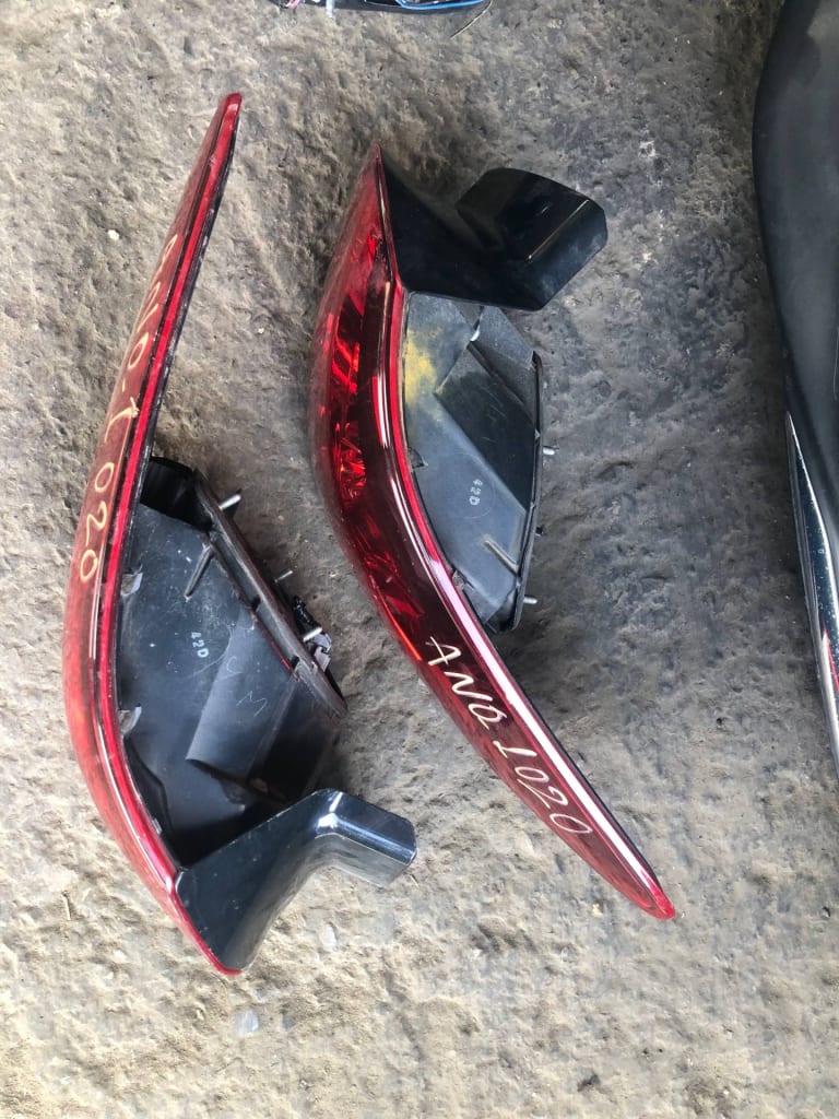 Tail lights Mazda Mazda6 used in Sharjah — photo 2