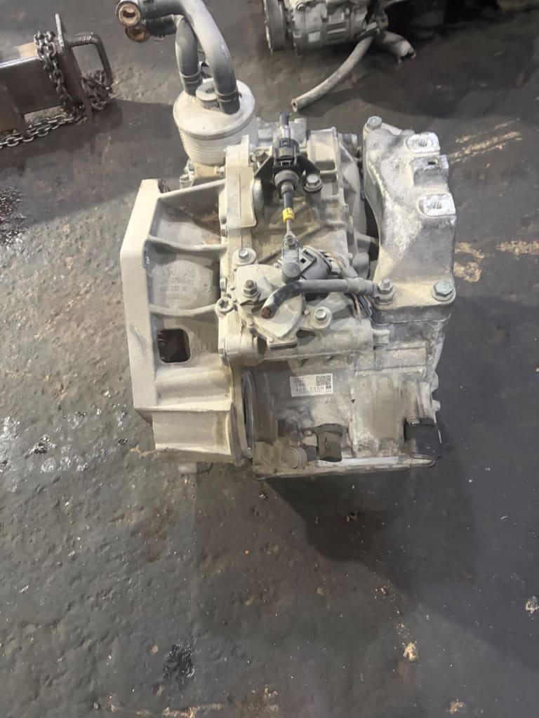 AT + Engine Volkswagen BVY used in Sharjah — photo 2
