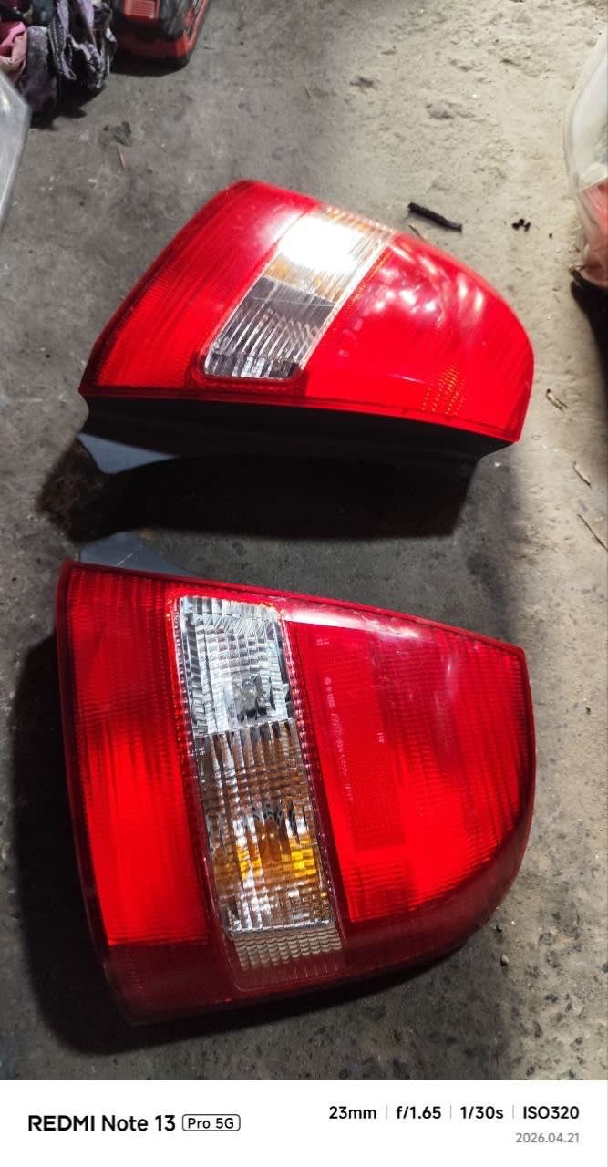 Tail lights Mazda 323 used in Sharjah — photo 2