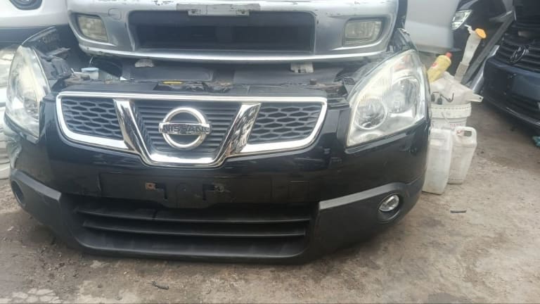 Nissan Qashqai Ноускат 
