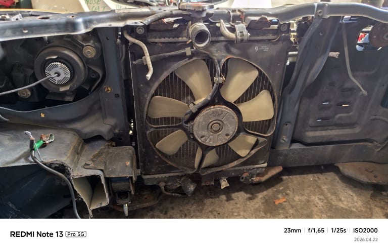 Nose cut Suzuki Swift used in Sharjah — photo 7