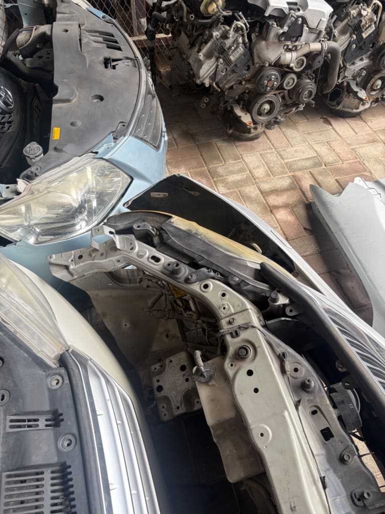 Nose cut Lexus RX used in Sharjah — photo 6