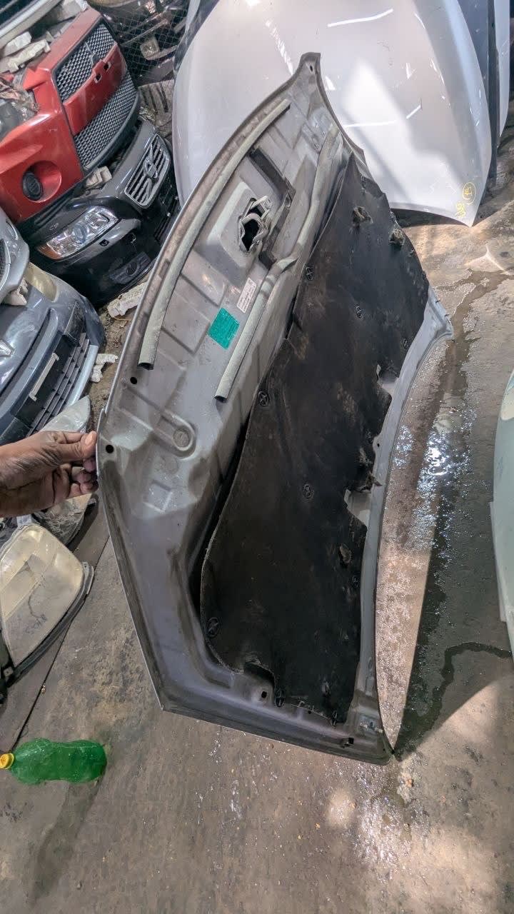 Hood Nissan Qashqai used in Sharjah — photo 4