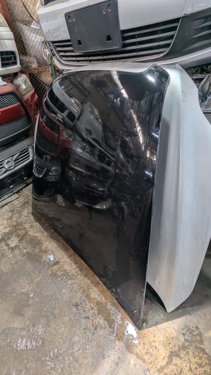 Hood Audi A6 used in Sharjah — photo 2