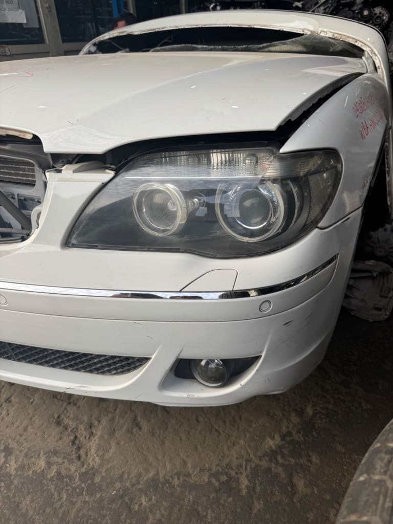 Nose cut BMW 7-Series used in Sharjah — photo 2