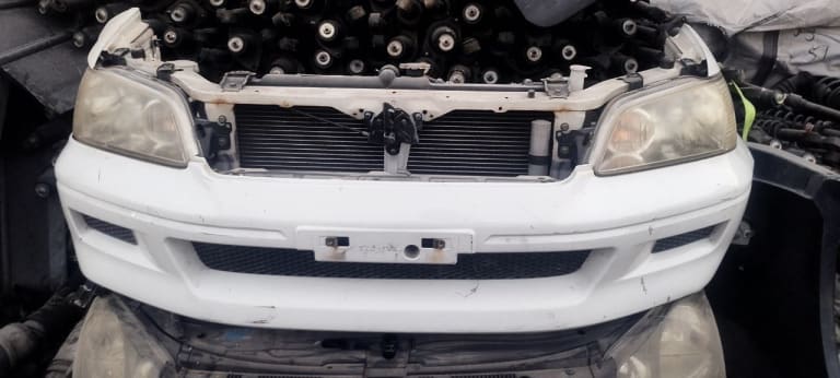 Mitsubishi Lancer Ноускат 