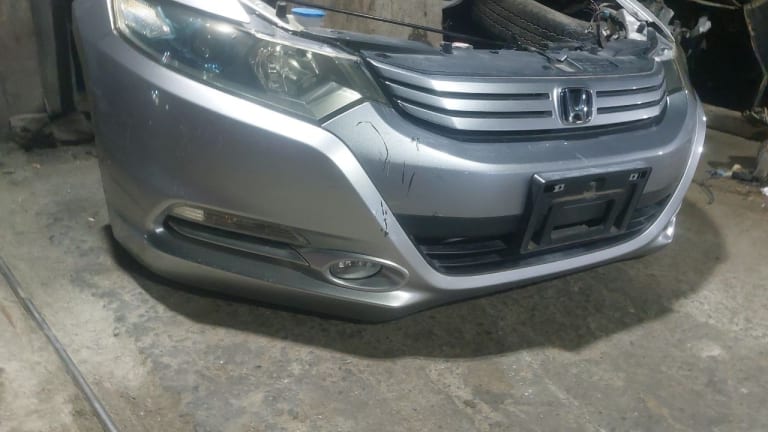 Bumper + Grille + Headlights Honda Insight used in Sharjah — photo 2