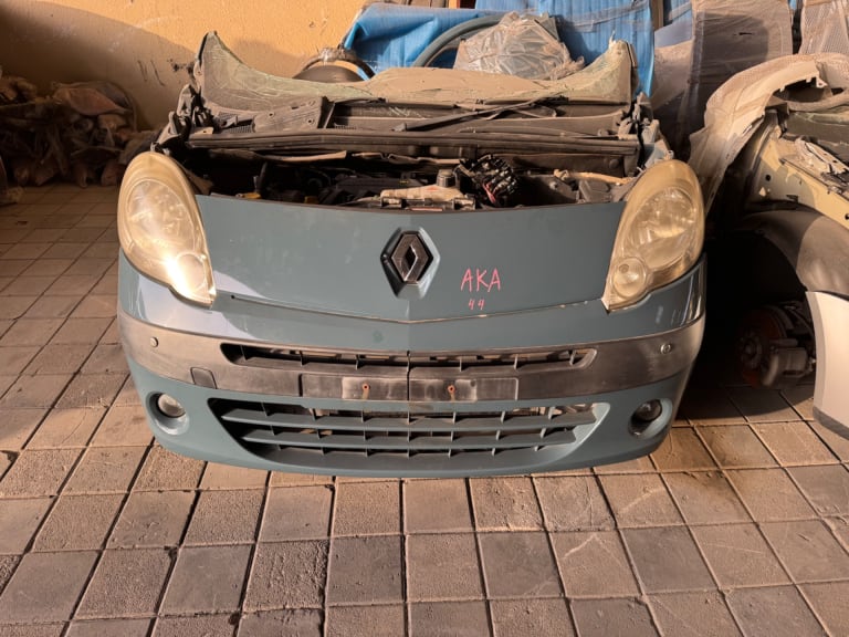 Renault Хавкат, 4 двери, дверь багажника, задняя ходовка (японский, есть 2 шт) Kangoo