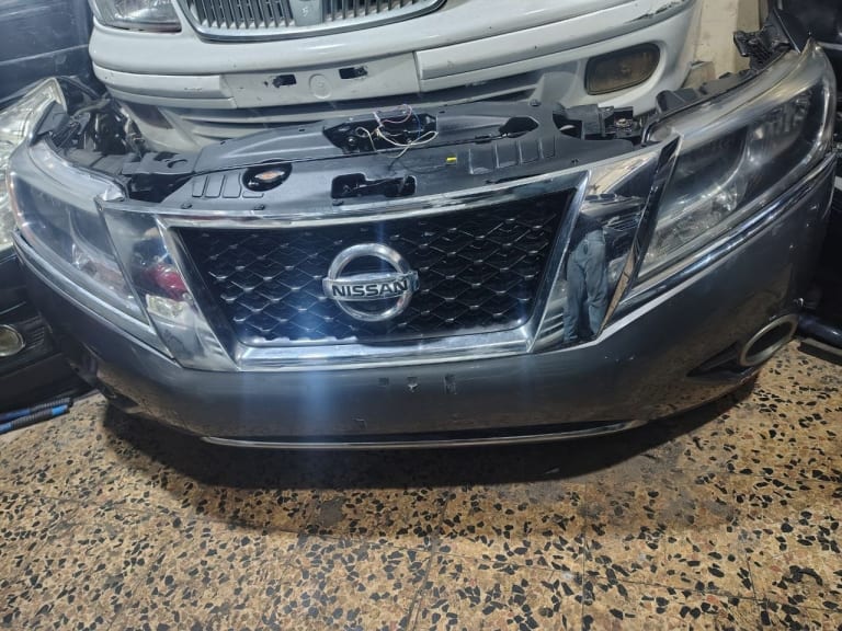 Nissan Pathfinder Ноускат 