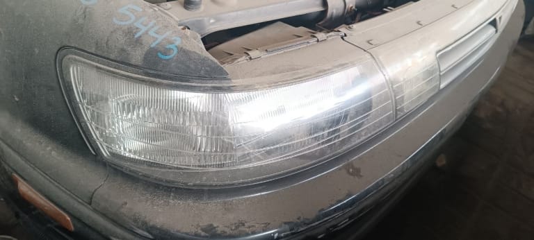 Nose cut Toyota Vista used in Sharjah — photo 2