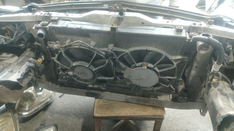 Nose cut Toyota Avensis used in Sharjah — photo 10