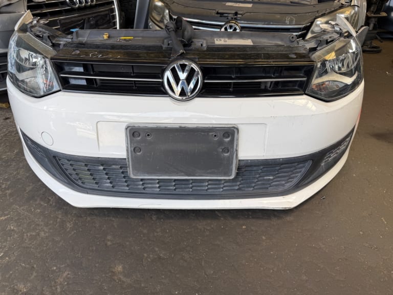 Volkswagen Polo Ноускат