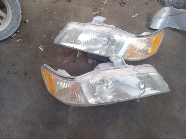 Bumper + Grille + Headlights Honda Odyssey used in Sharjah — photo 20