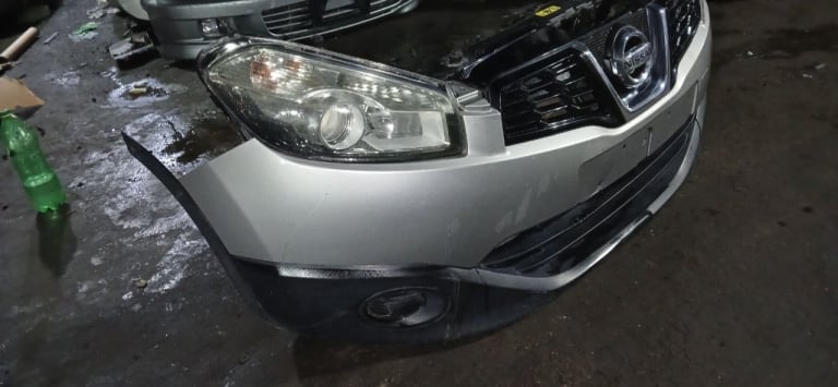 Nose cut Nissan Qashqai used in Sharjah — photo 2