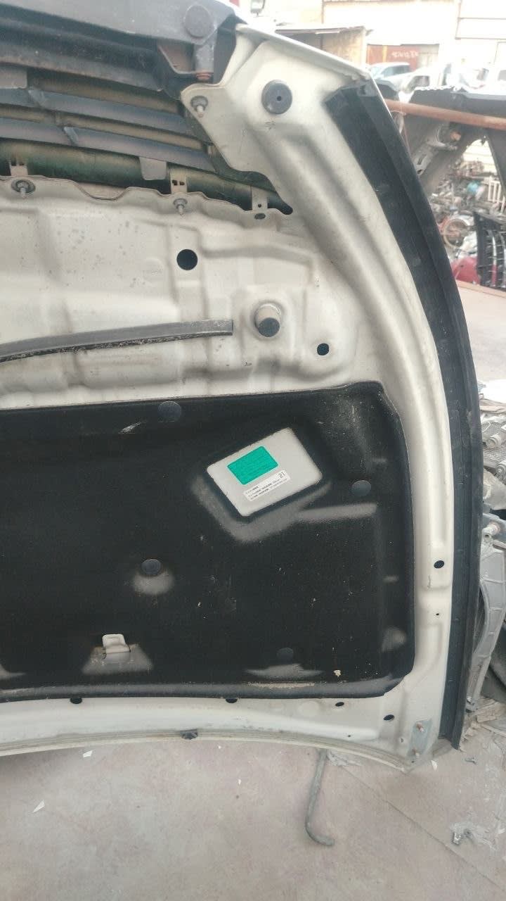 Hood Nissan Teana used in Sharjah — photo 11