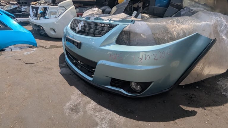 Bumper Suzuki SX4 used in Sharjah — photo 2
