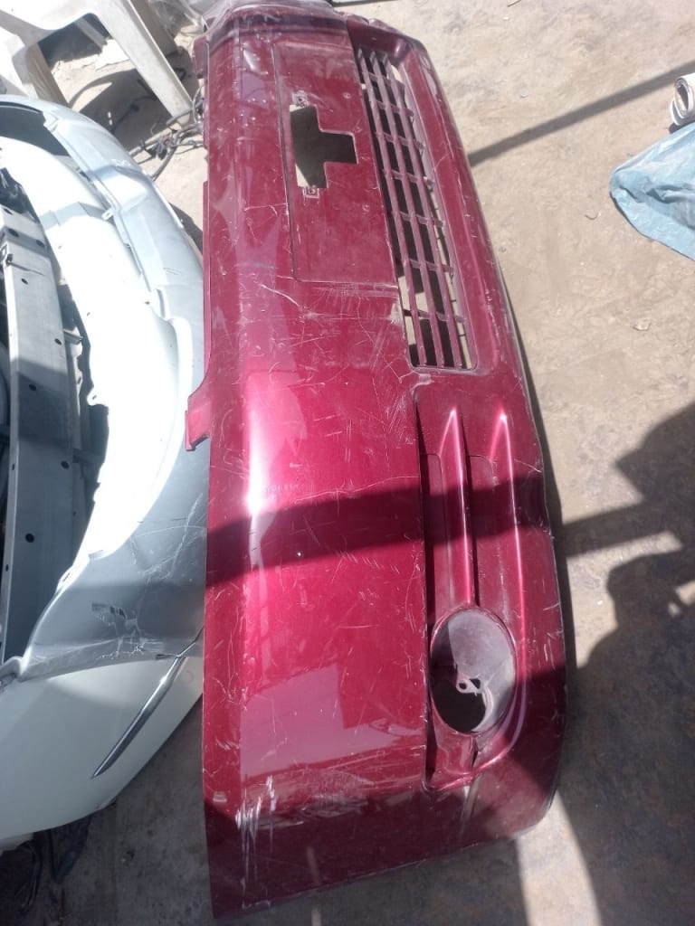 Bumper Toyota Ipsum used in Sharjah — photo 2
