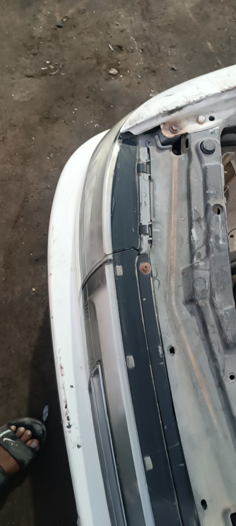 Nose cut Toyota Vista used in Sharjah — photo 2