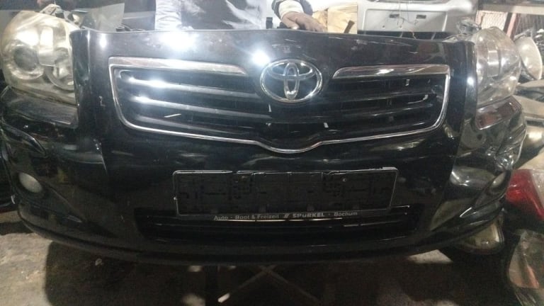 Toyota Avensis Ноускат 