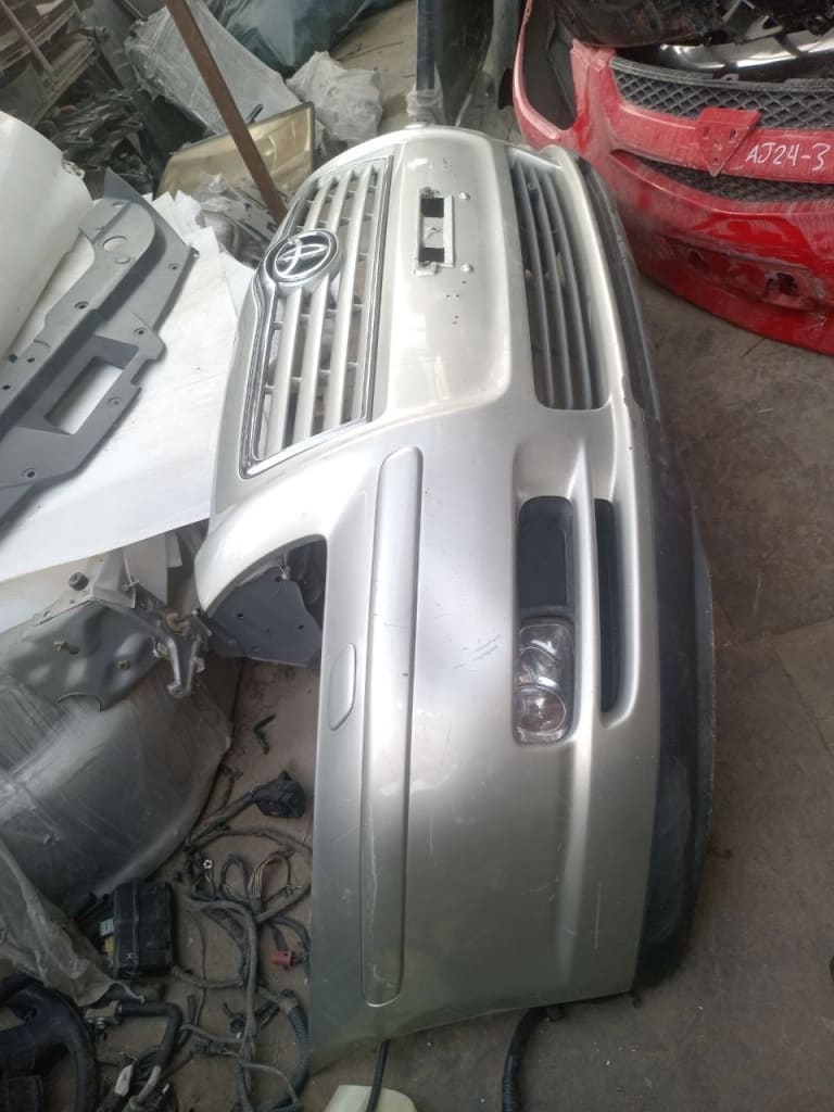 Bumper Toyota Avensis used in Sharjah — photo 2
