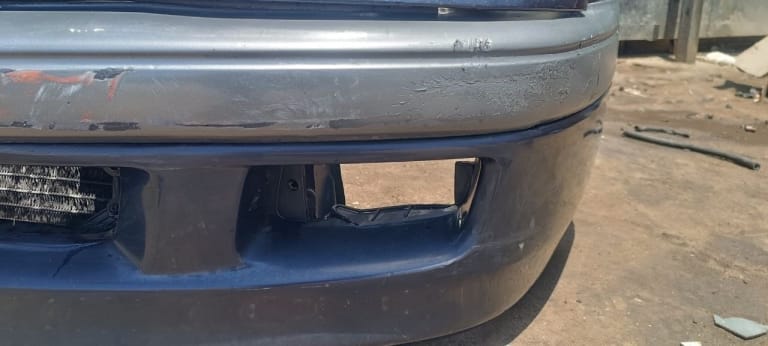Nose cut Toyota Premio used in Sharjah — photo 2