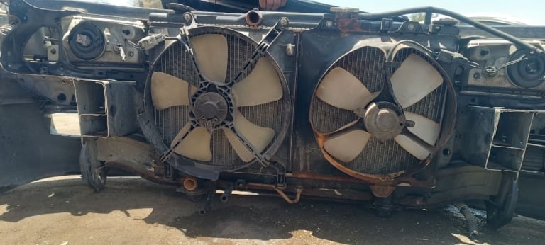 Nose cut Toyota Premio used in Sharjah — photo 15