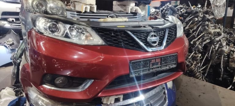 Nose cut + Hood + Fender Nissan Pulsar used in Sharjah — photo 2