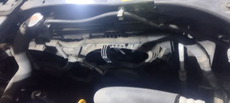 Nose cut Nissan X-Trail used in Sharjah — photo 7