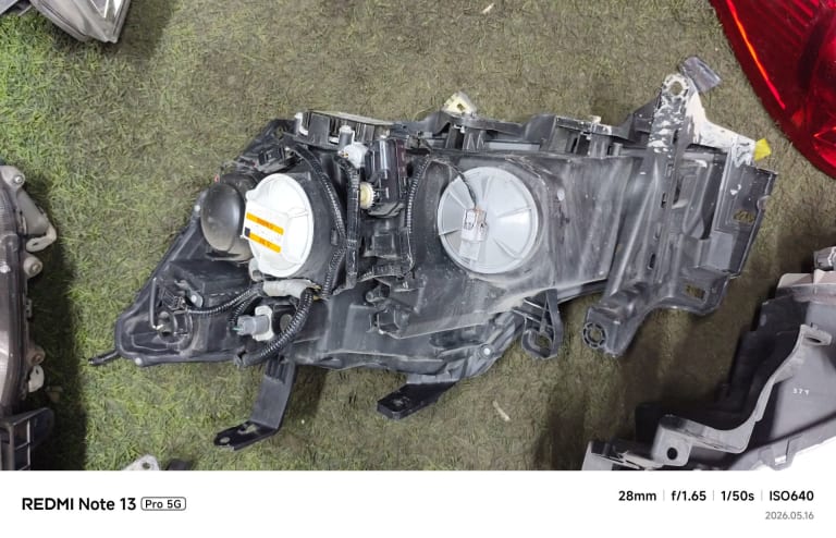 Headlights Honda used in Sharjah — photo 2
