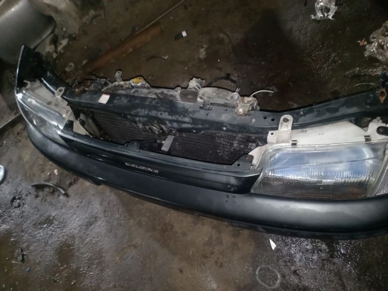 Nose cut Toyota Caldina used in Sharjah — photo 2