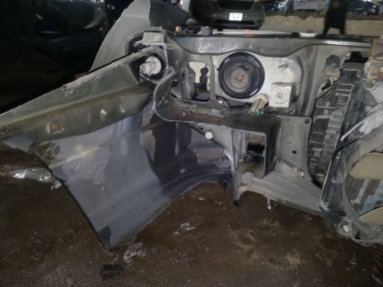 Nose cut Toyota Caldina used in Sharjah — photo 16