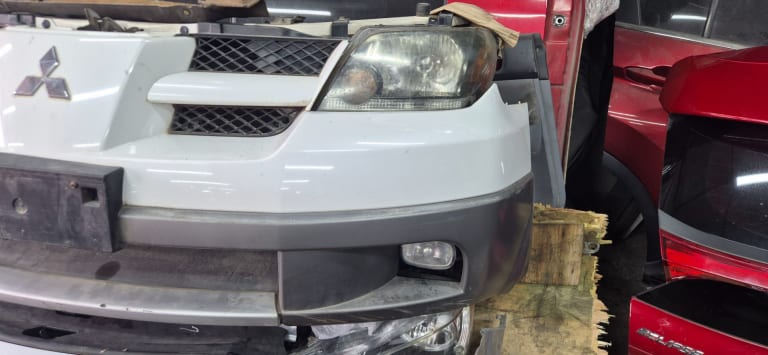 Mitsubishi Ноускат