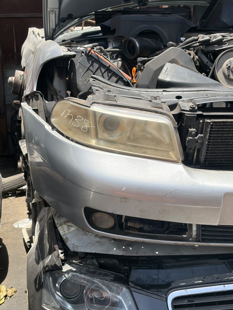 Nose cut Audi A6 used in Sharjah — photo 2