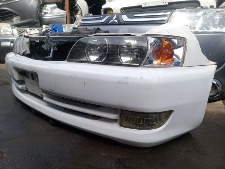 Bumper Toyota Chaser used in Sharjah — photo 2