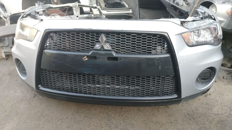 Nose cut Mitsubishi Outlander