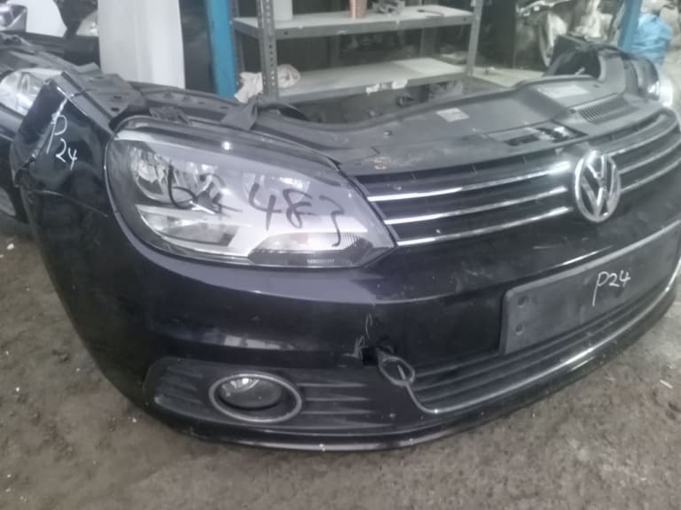 Nose cut Volkswagen Touran used in Sharjah — photo 2