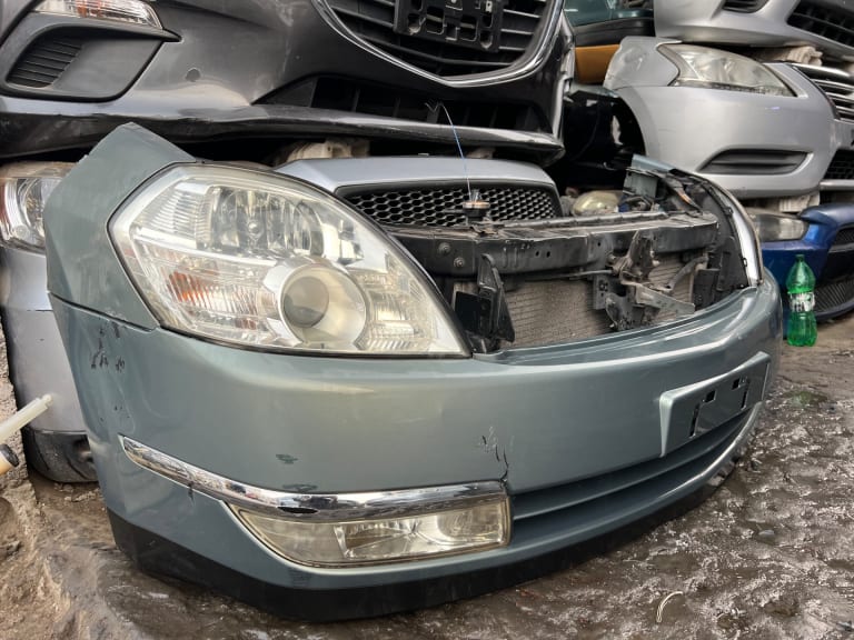 Nose cut Nissan Teana used in Sharjah — photo 2
