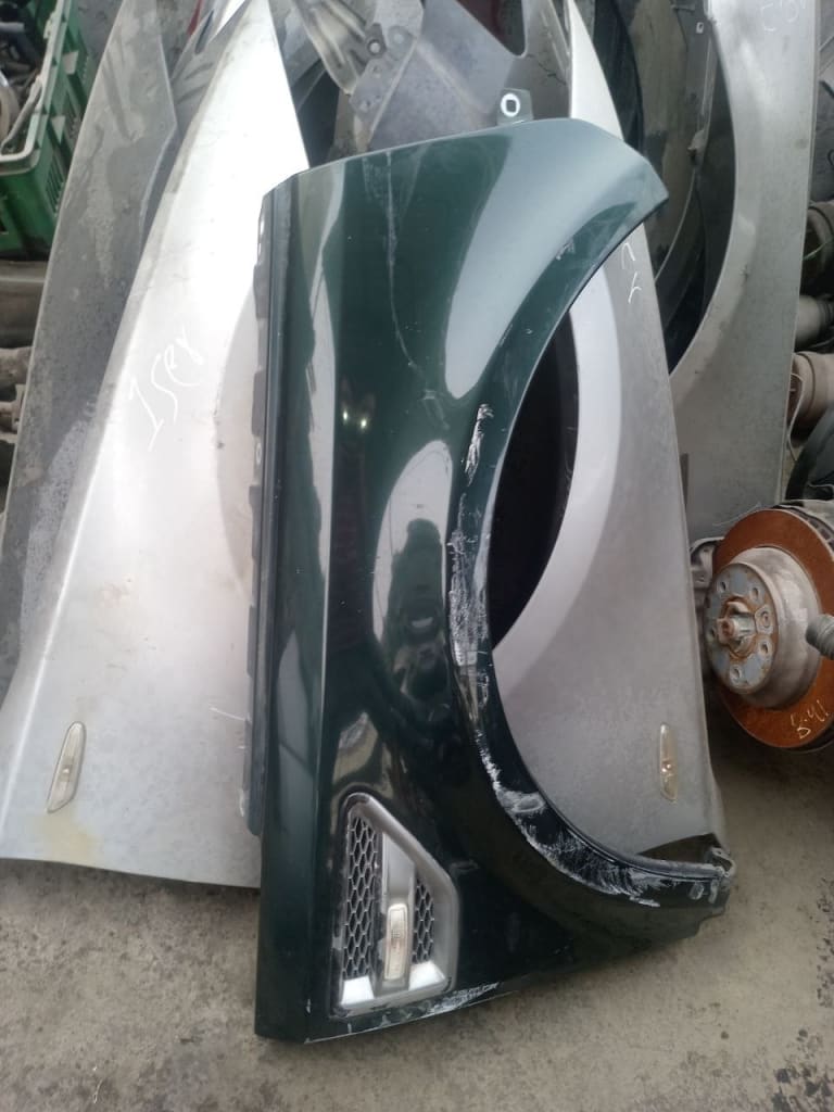 Hood + Fender Toyota Land Rover used in Sharjah — photo 20